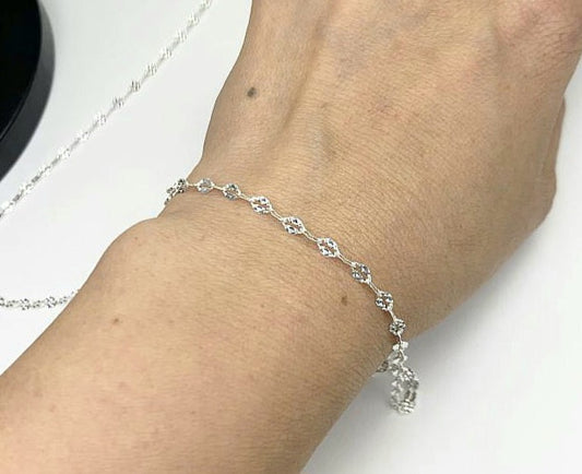 Permanent hammered oval anklet